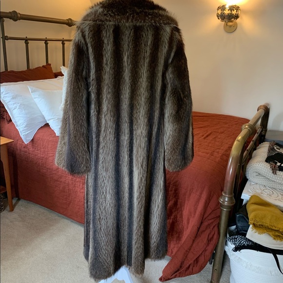 Vintage Raccoon Coat - Picture 3 of 3